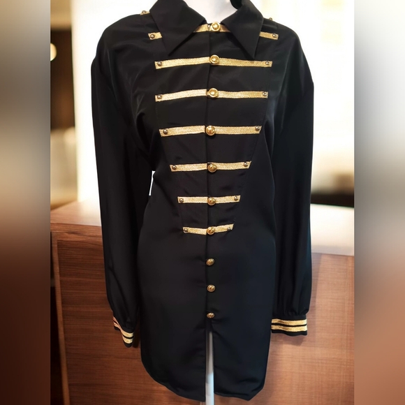 Maggie Barnes Tops - Maggie Barnes Black and Gold Tunic Top